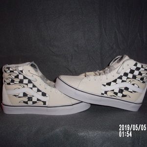 Brand new Vans sneakers